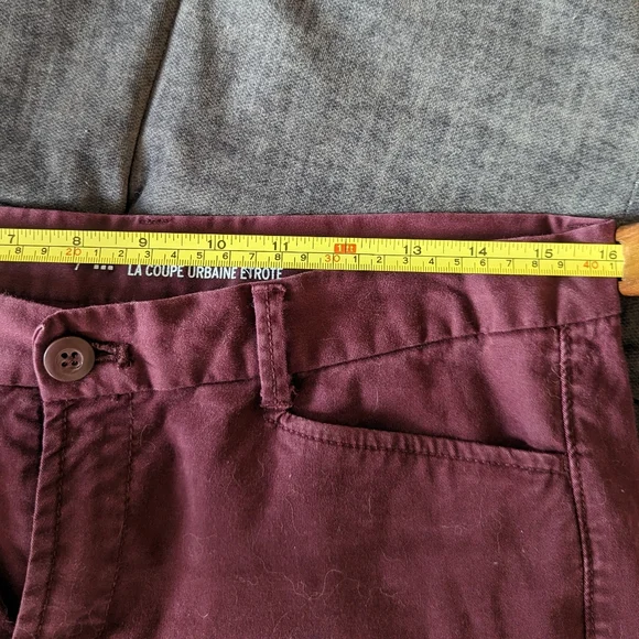 GAP, Maroon Capris, Size 6 - Picture 5 of 5